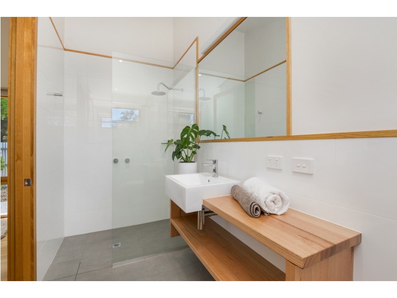 56 Fryers Road, Chewton VIC 3451