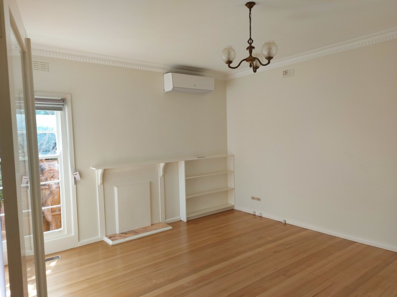 24 Clee St, Mckinnon VIC 3204
