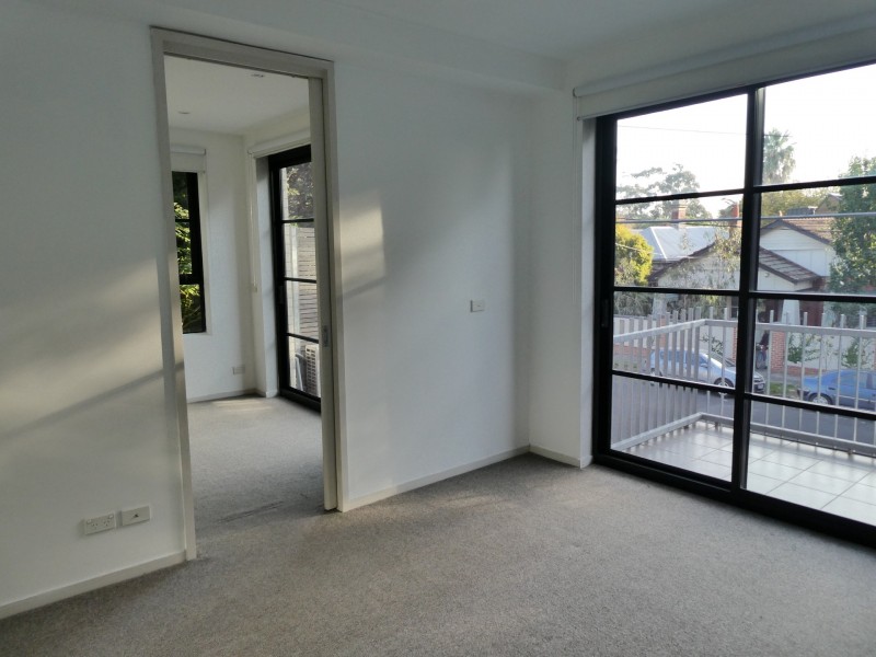 17/220 Barkly Street, St Kilda VIC 3182