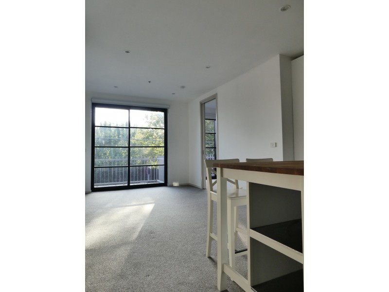 17/220 Barkly Street, St Kilda VIC 3182