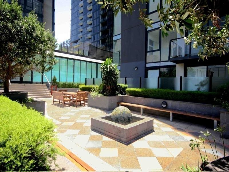 100 Kavanagh Street, Southbank VIC 3006