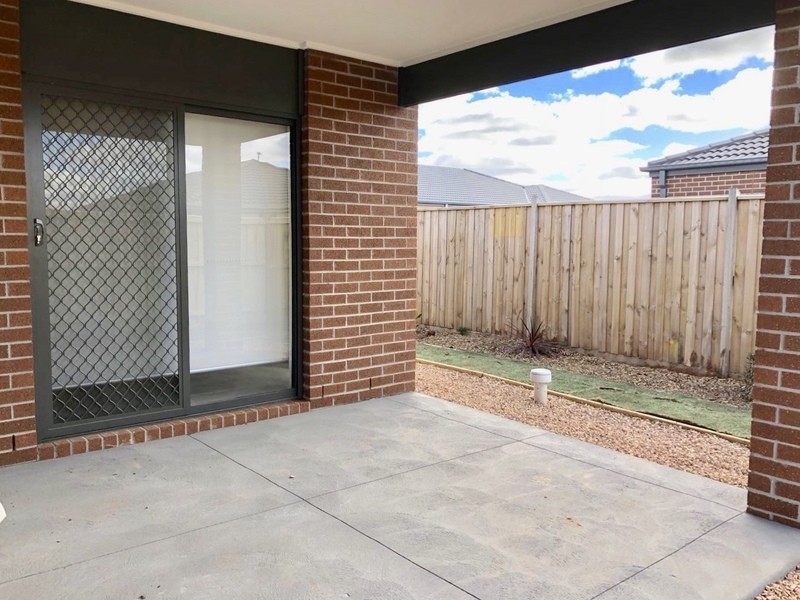 17 Briggs Way, Tarneit VIC 3029