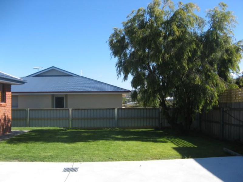 11a Tranmere Rd, Howrah TAS 7018