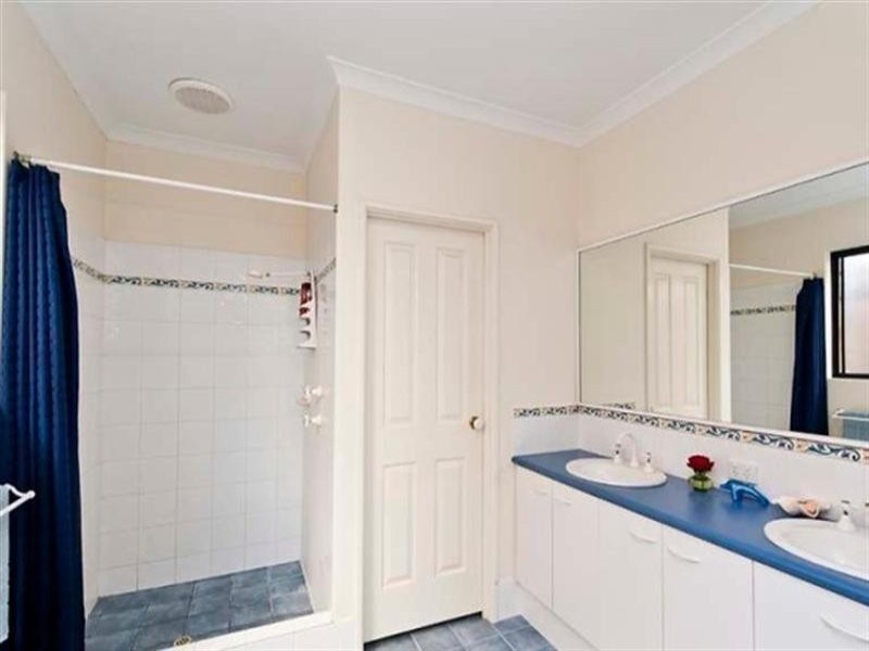 38 Coral Tree Avenue, Subiaco WA 6008