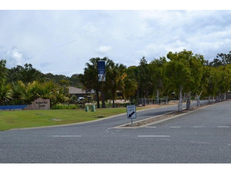 7 Downs Field Place, Taroomball QLD 4703