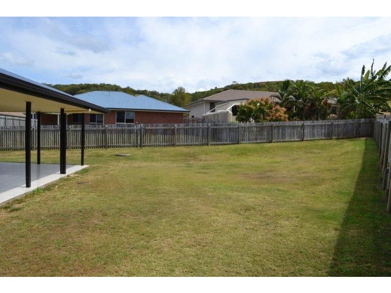 7 Downs Field Place, Taroomball QLD 4703