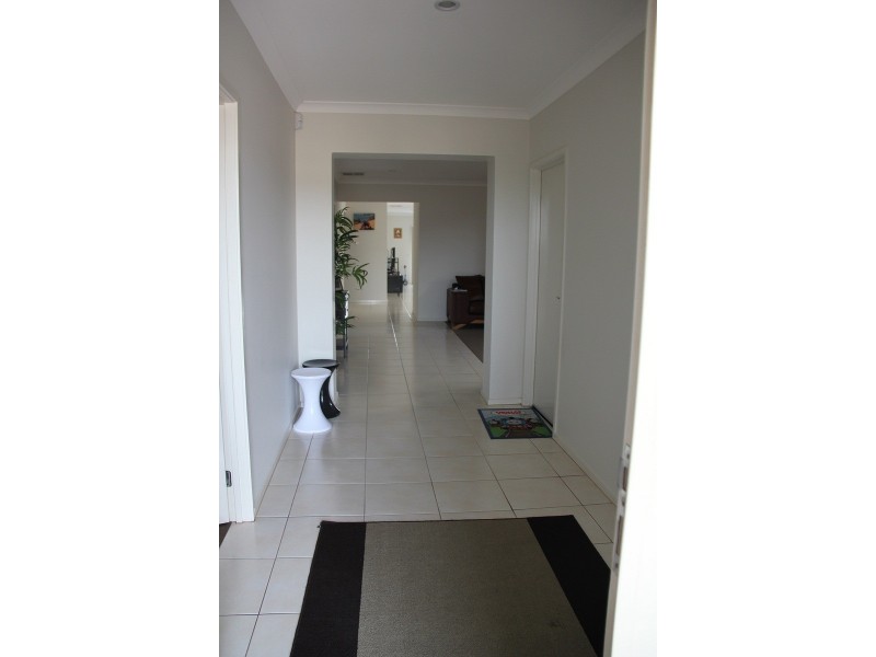 60 Kellerman Drive, Point Cook VIC 3030