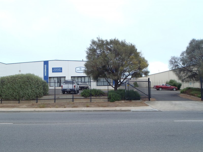 23 Aldershot road, Lonsdale SA 5160