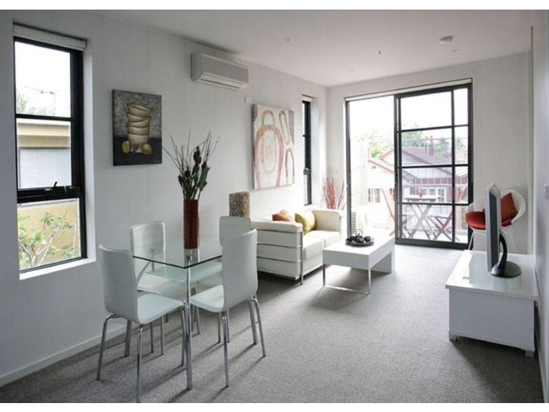 17/220 Barkly Street, St Kilda VIC 3182