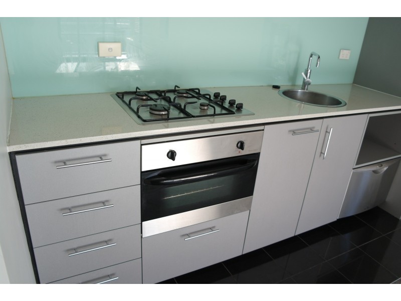 17/220 Barkly Street, St Kilda VIC 3182