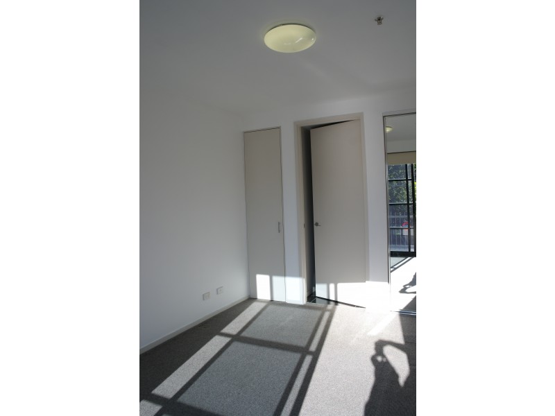 17/220 Barkly Street, St Kilda VIC 3182