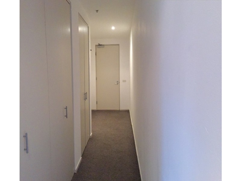 17/220 Barkly Street, St Kilda VIC 3182