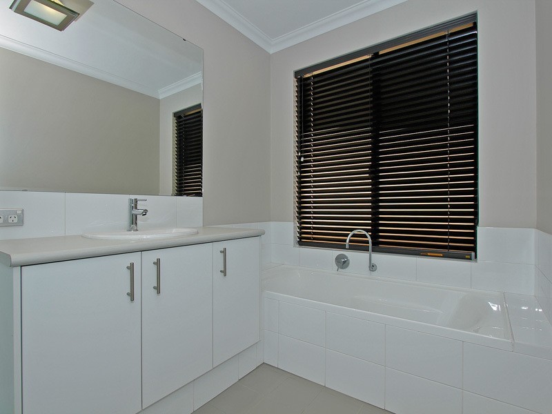 10 Lugano Terrace, Beeliar WA 6164