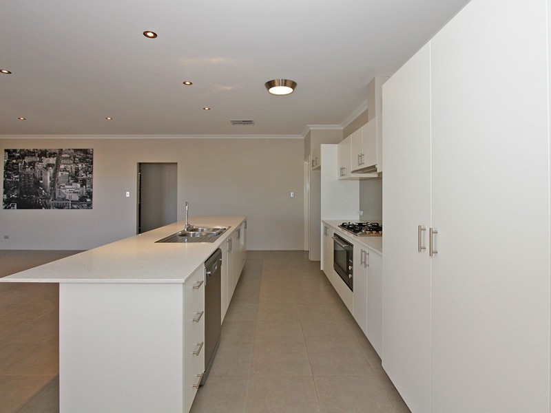 10 Lugano Terrace, Beeliar WA 6164