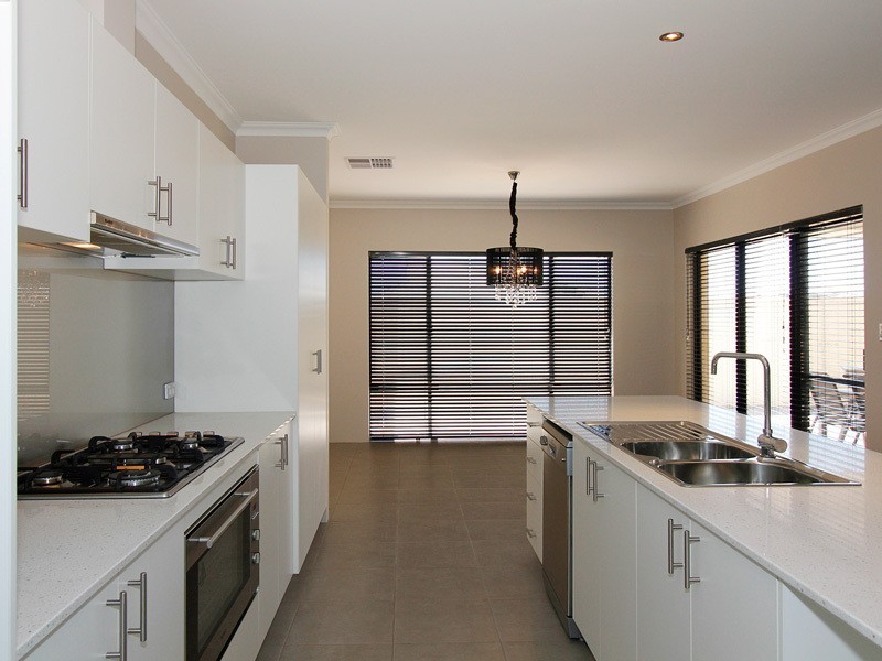 10 Lugano Terrace, Beeliar WA 6164