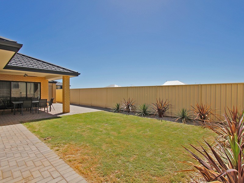 10 Lugano Terrace, Beeliar WA 6164