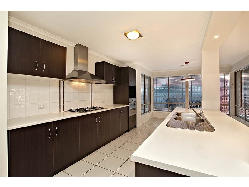 10 Silver Oak Street, Keysborough VIC 3173