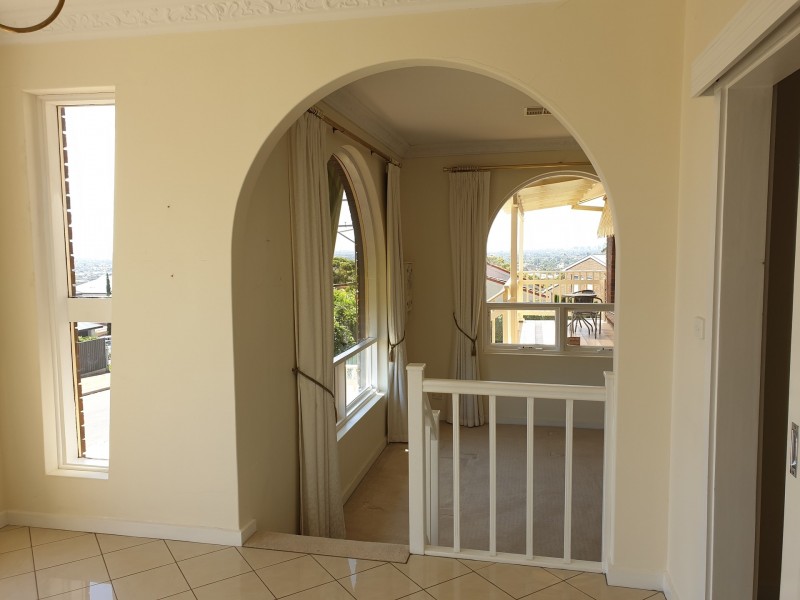 2 Land Crescent, Pasadena SA 5042