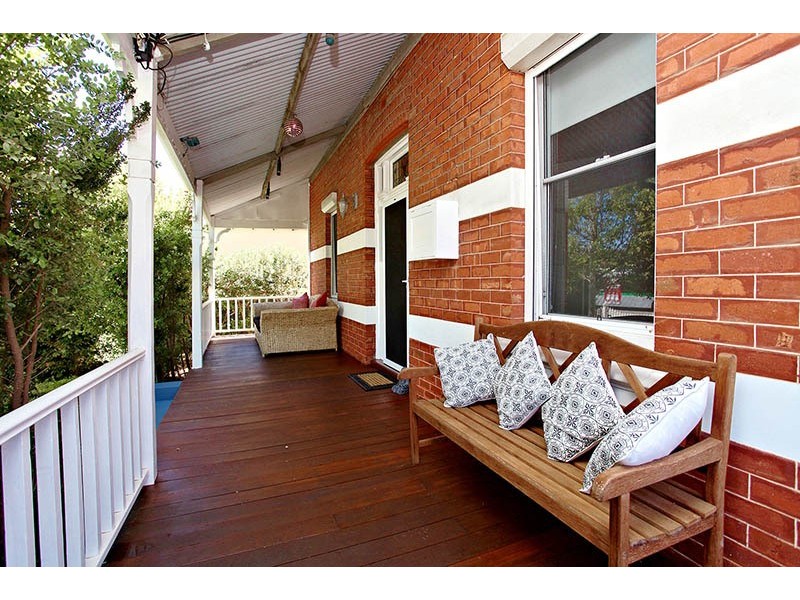 214 Hampton Road, Beaconsfield WA 6162
