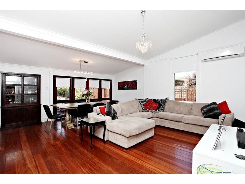 214 Hampton Road, Beaconsfield WA 6162
