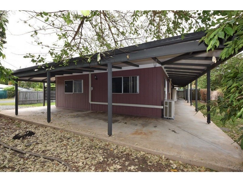 1 Hargreaves St, Andergrove QLD 4740