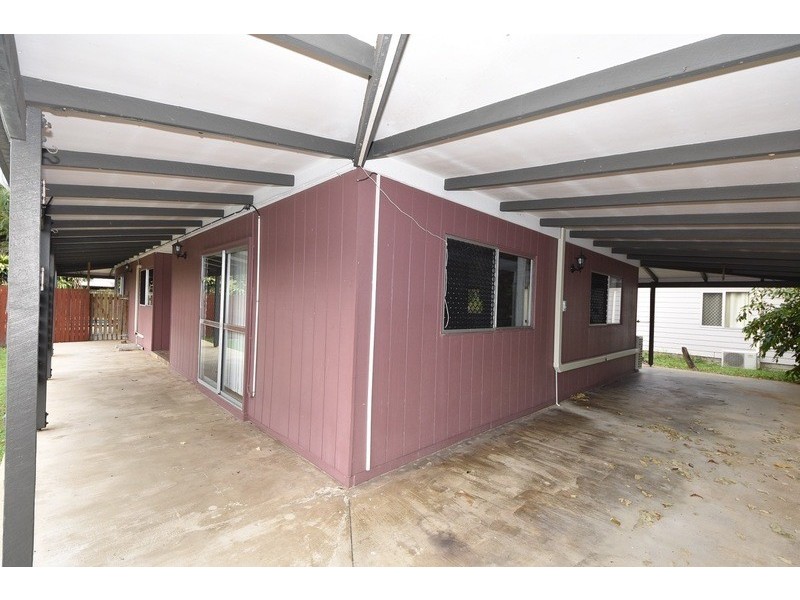 1 Hargreaves St, Andergrove QLD 4740