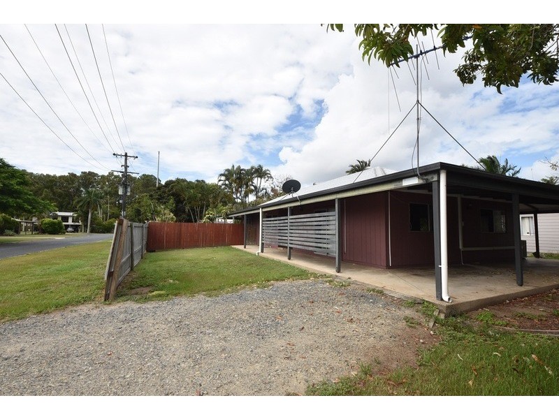 1 Hargreaves St, Andergrove QLD 4740