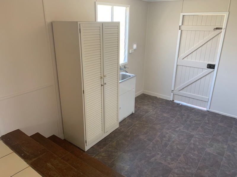 24 Adrian St, West Mackay QLD 4740