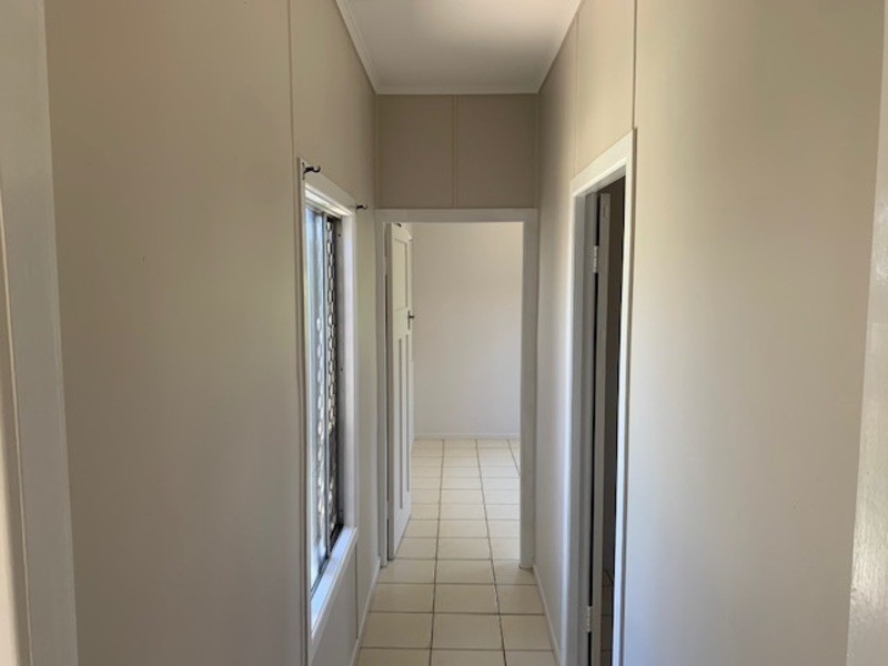 24 Adrian St, West Mackay QLD 4740