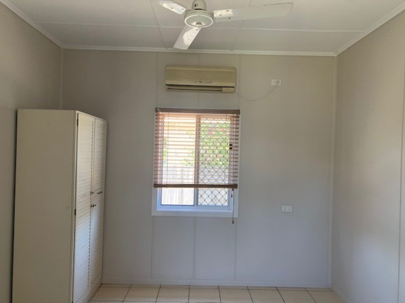 24 Adrian St, West Mackay QLD 4740