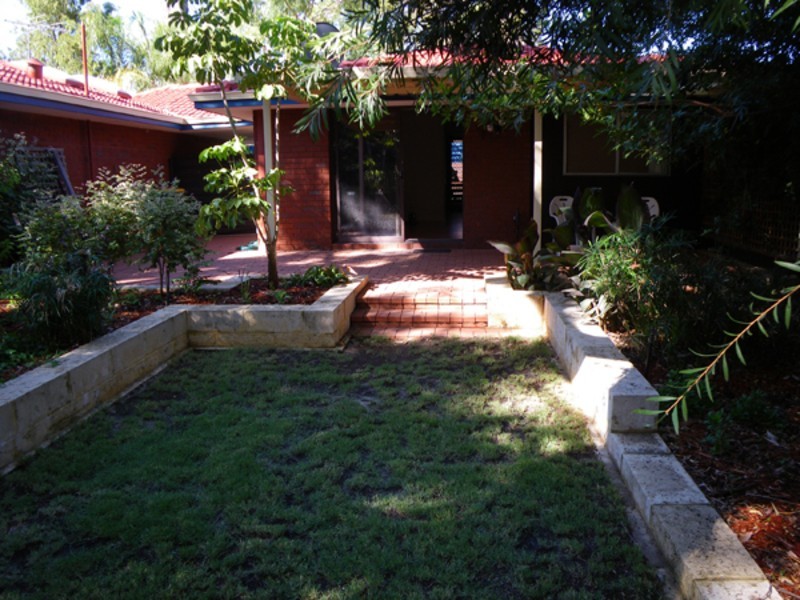 31 Begonia Close, Ferndale WA 6148