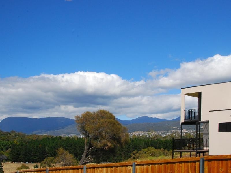 14a Rachel Crescent, Old Beach TAS 7017