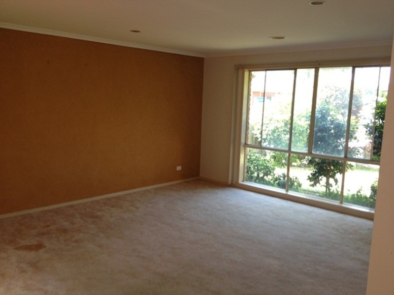 18 Bluegum Way, Hampton Park VIC 3976