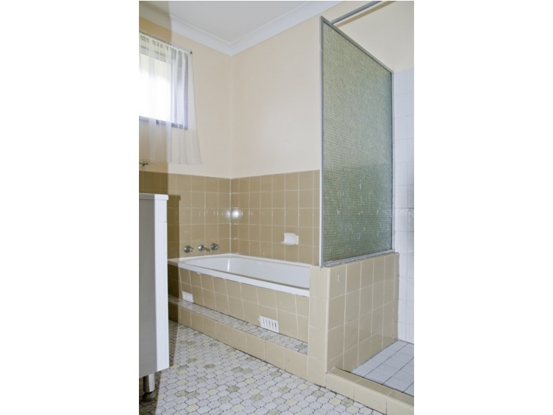 146 Edgeworth Avenue, Kanahooka NSW 2530