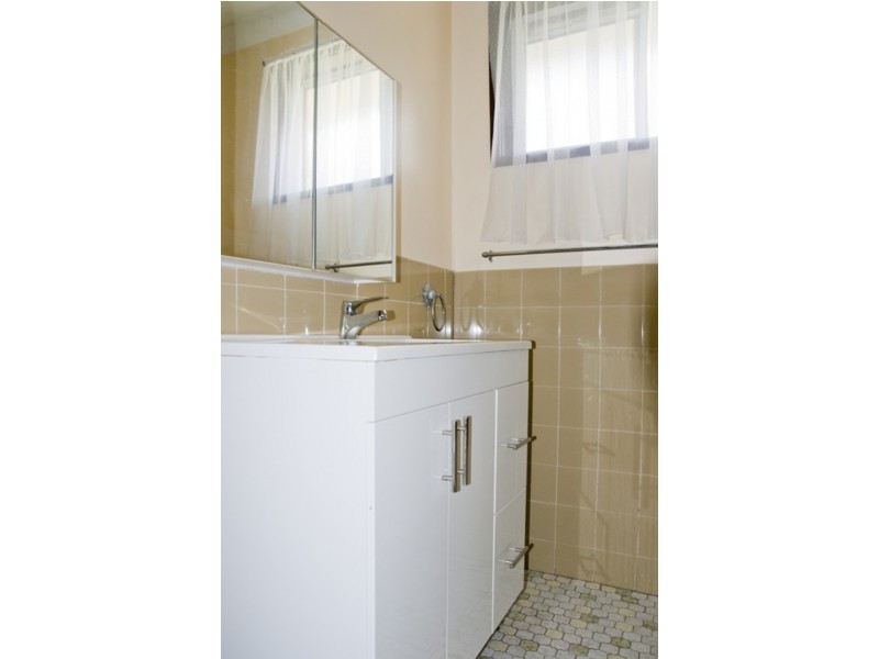 146 Edgeworth Avenue, Kanahooka NSW 2530