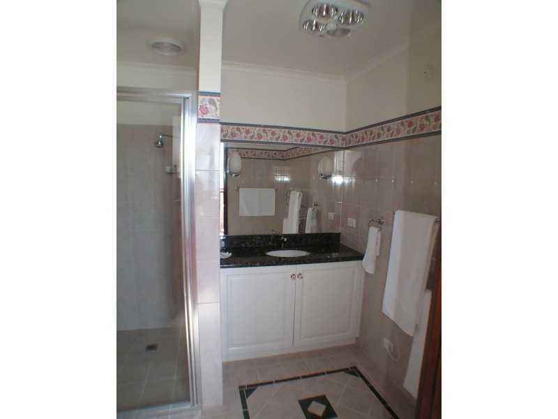 15 Ronald Place, Norwood TAS 7250