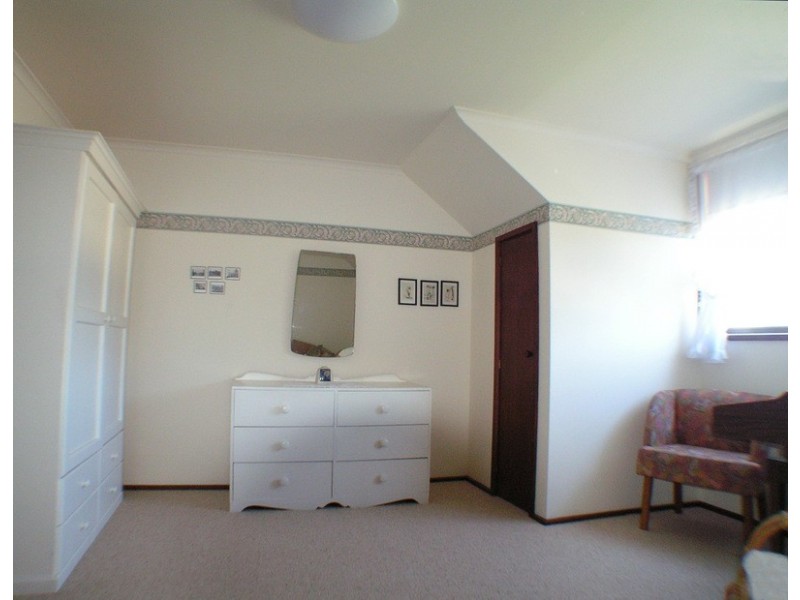 15 Ronald Place, Norwood TAS 7250