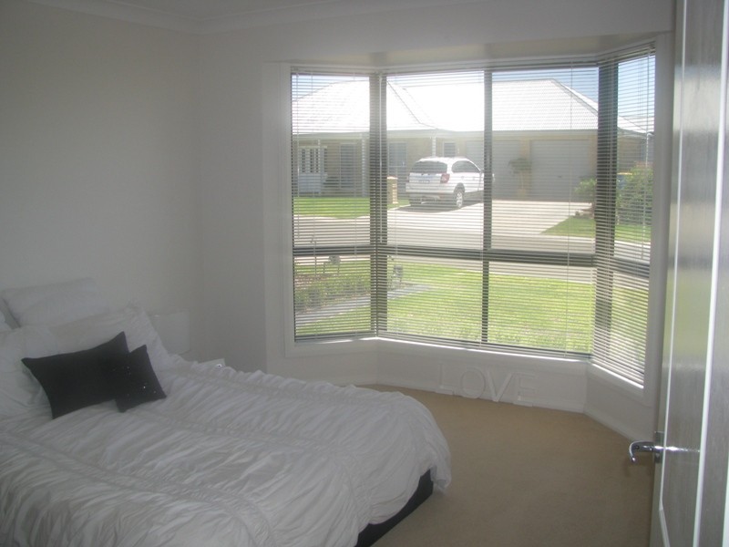 9 Teak Close, Forest Hill NSW 2651