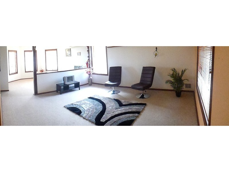 23 Pitts Lane, White Gum Valley WA 6162