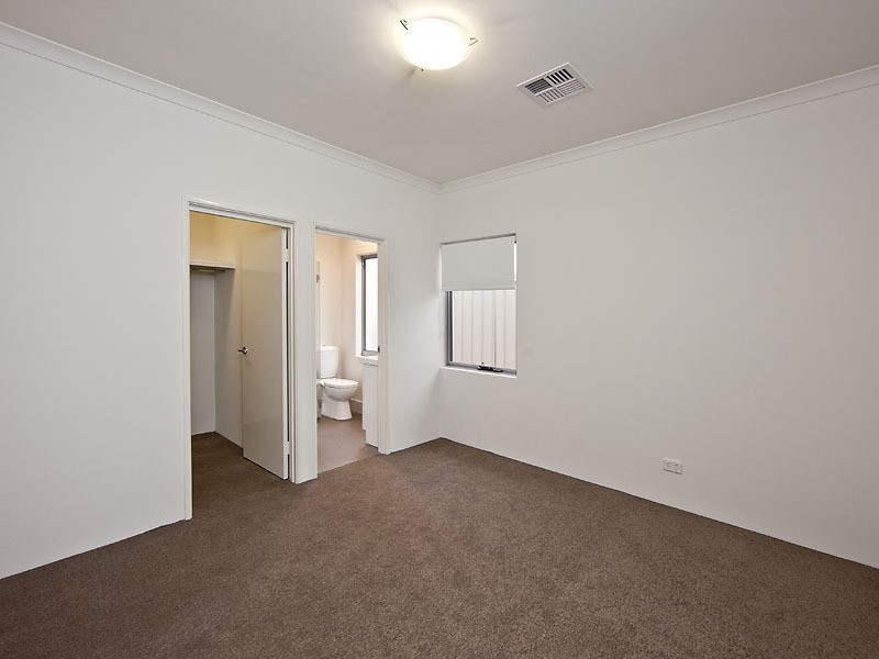 20 Walderton Avenue, Balga WA 6061