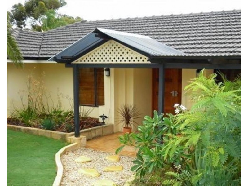 35 Harcourt Drive, Hillarys WA 6025