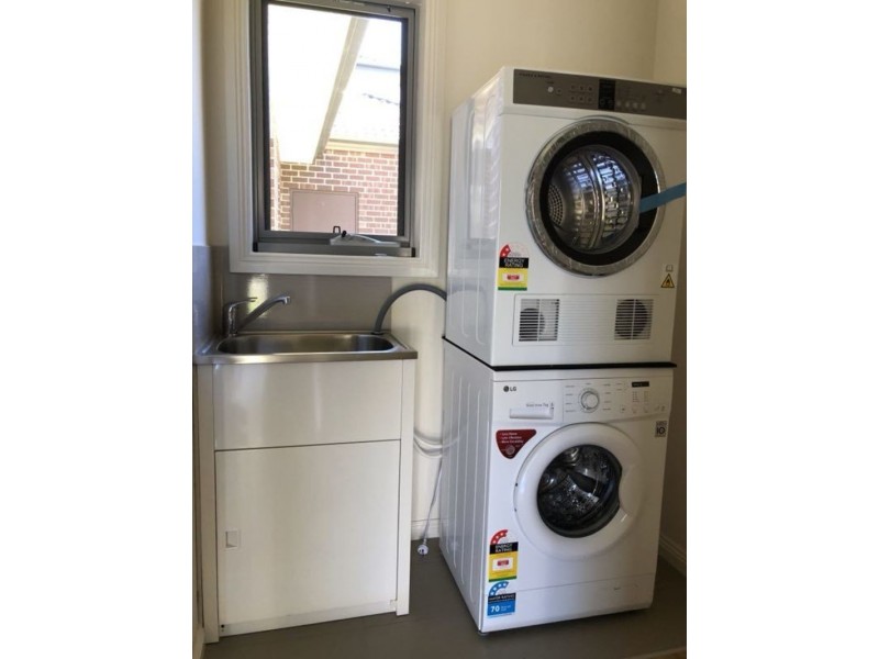 5 Beddoe Ave, Clayton VIC 3168