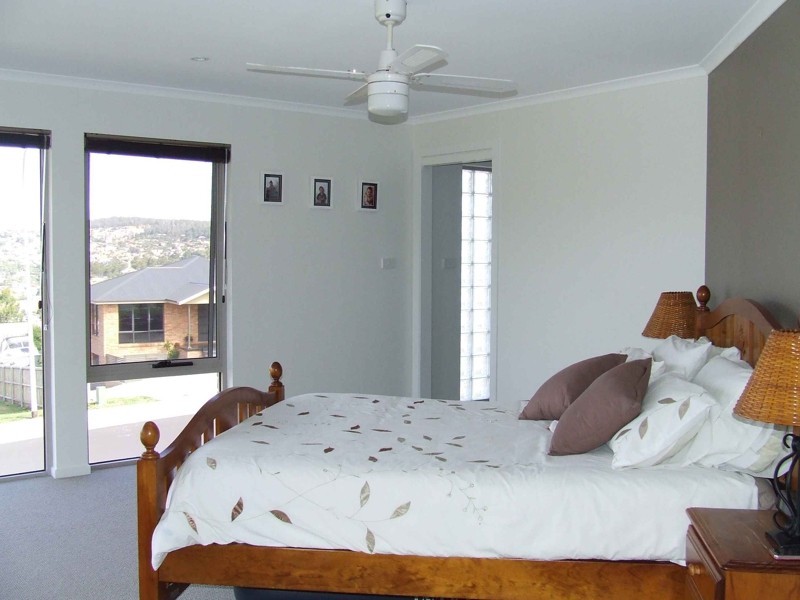 40 Adelong Drive, Kingston TAS 7050