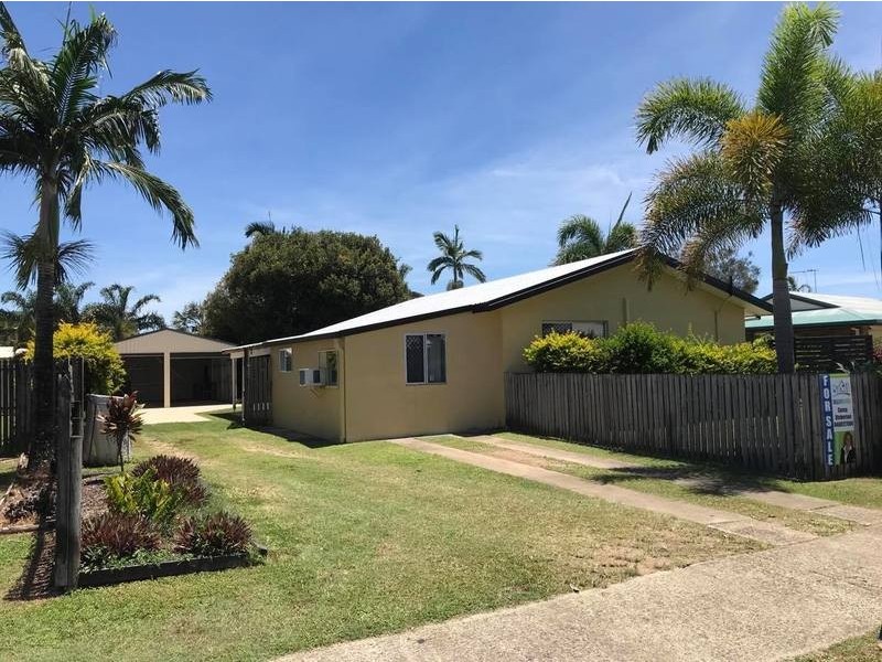9 Celeber Drive, Beaconsfield QLD 4740