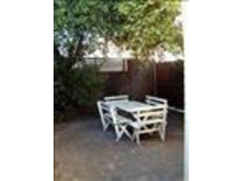 32 Hodgkinson St, Clifton Hill VIC 3068