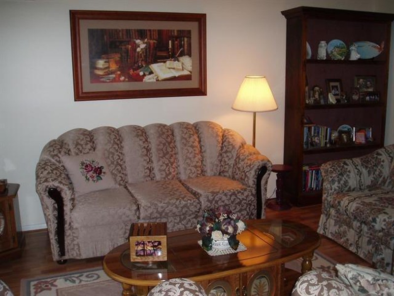 2/27 Explorers Way, Batemans Bay NSW 2536