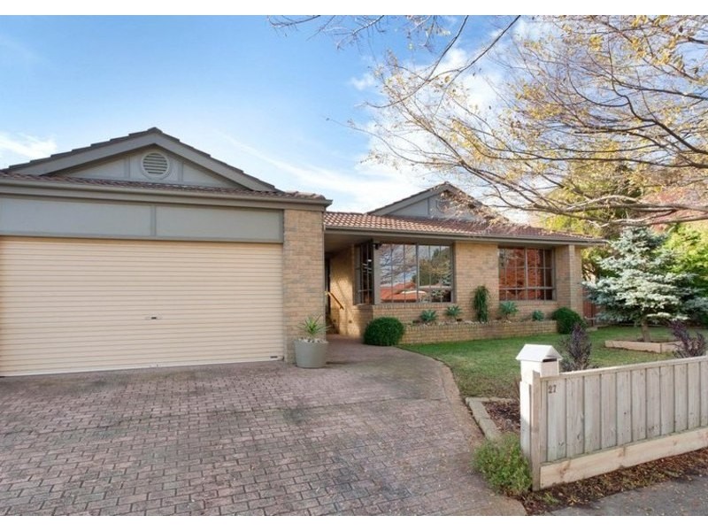 27 Parkside Crescent, Mornington VIC 3931