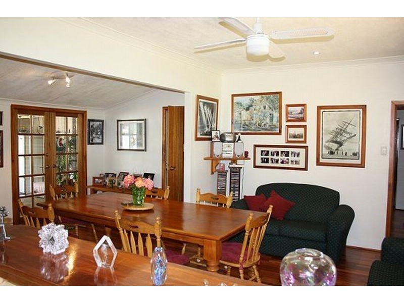 6 Fawdon Street, Safety Bay WA 6169