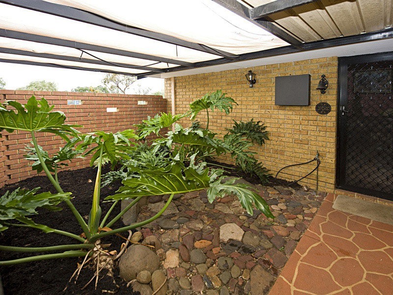 15 Patrick Way, Huntingdale WA 6110