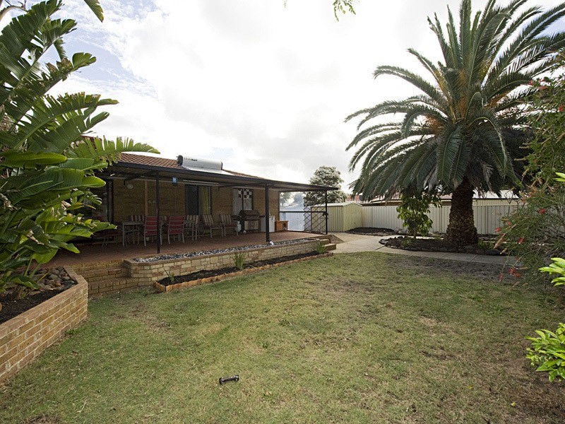 15 Patrick Way, Huntingdale WA 6110